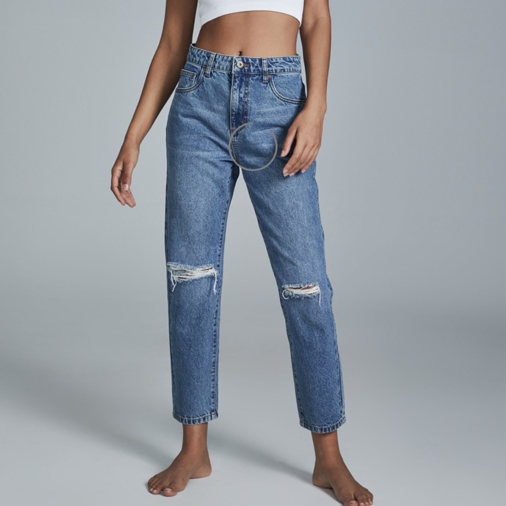 COTTON ON Mom Jean